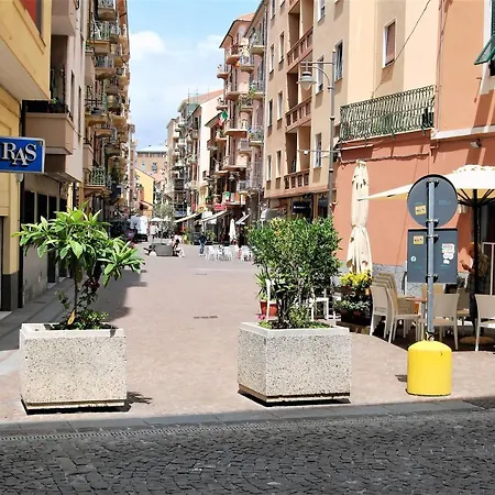 Costa Del Molo - Casa E Lavoro Apartmán Vado Ligure